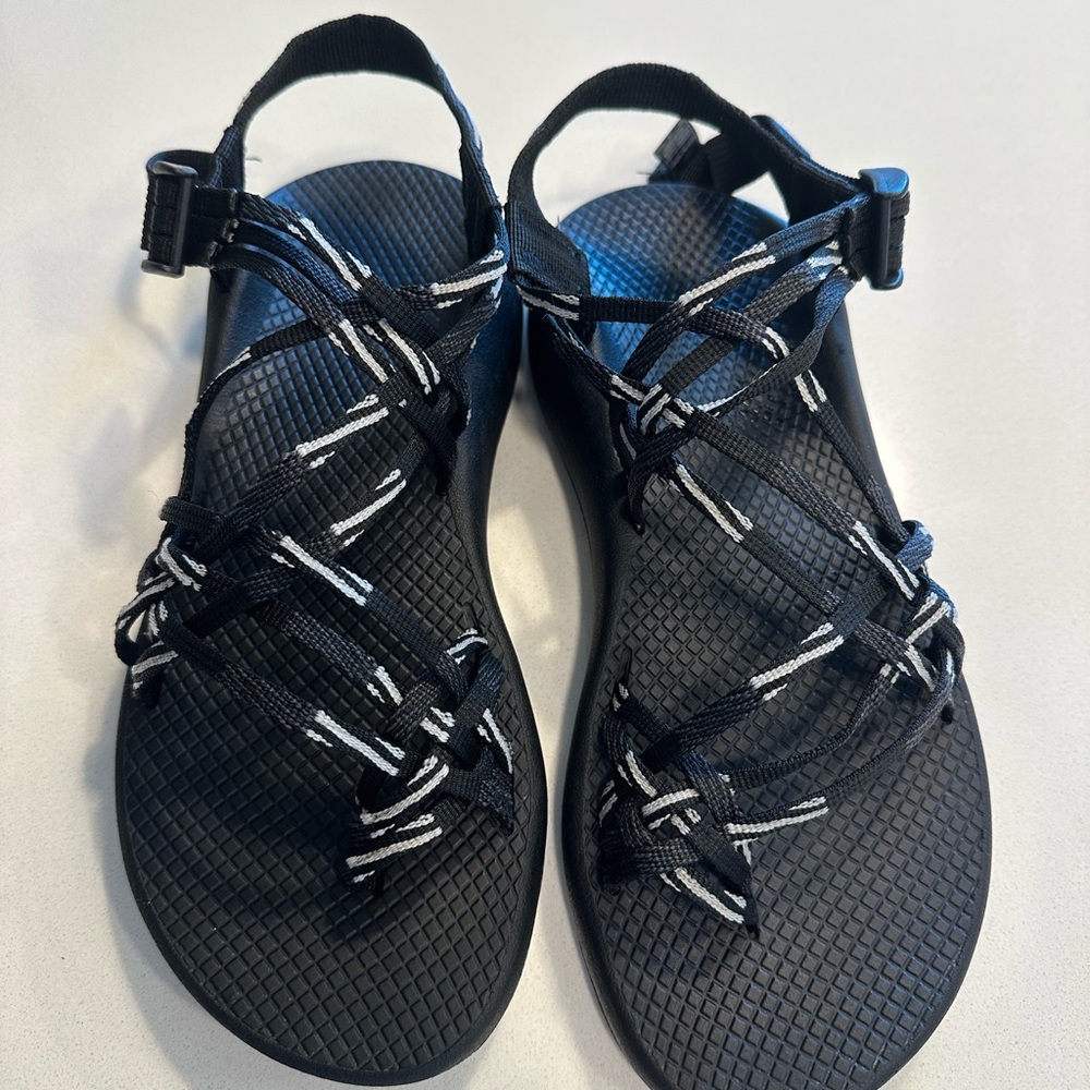 Chaco Black Dual Adjustable Sandals - lightly used